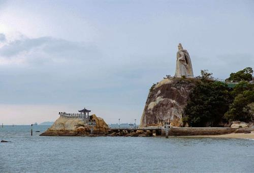 郑成功要死的时候为什么要杀掉自己的妻儿?