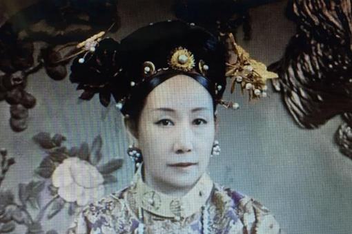 慈禧年轻时照片复原 竟然是个大美女?