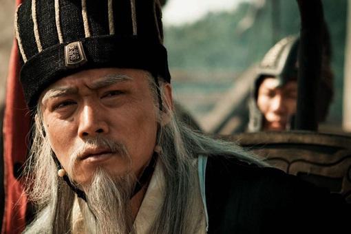 诸葛亮为了稳固地位做了哪些事?对蜀汉究竟是好是坏?