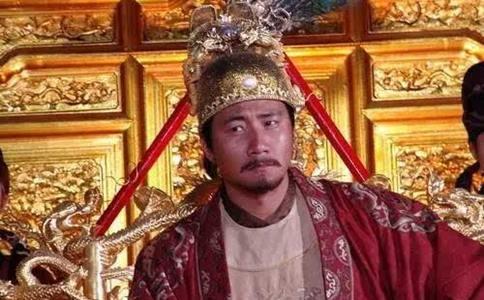 为什么朱元璋对待知识分子的态度前后差距会这么大?
