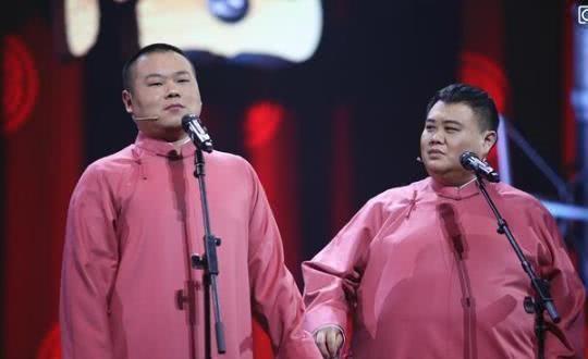 德云社里唯一拥有半个自由身的演员，地位特殊，就连于谦也比不了