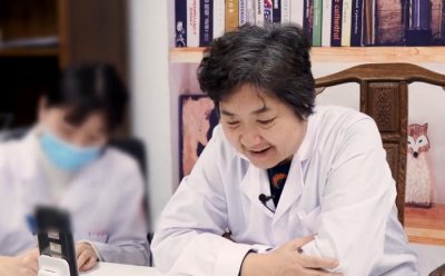 ​无数患者千里来求方，中医郭兰教授为何深受患者信任？