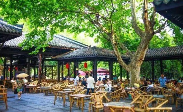 为何重庆爱说成都人“假打”，到底是啥意思？怪不得成都人不高兴
