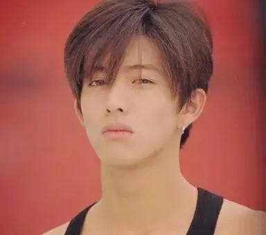 尊龙当年有多帅？古天乐和他之间，还差了10个木村拓哉