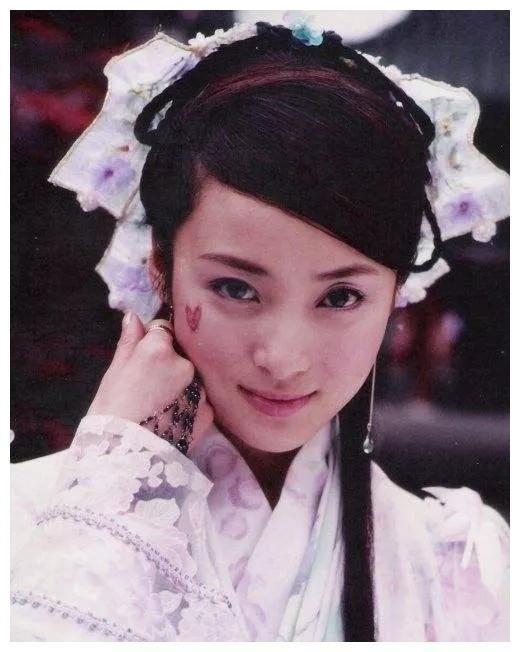 蒋勤勤剧中自嘲容颜老去 实际上旧照美的惊为天人