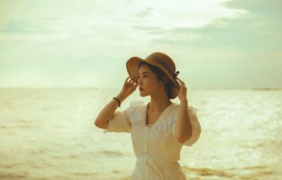 ​简洁的富含哲理句子90条