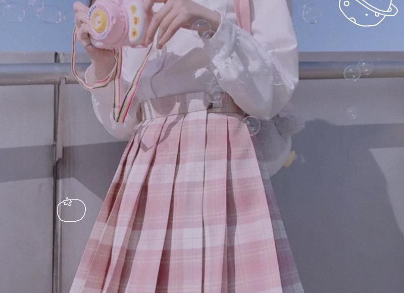 情感语录丨”真正的爱情是两个人共同成长的过程。” 亚历山大·史密斯 情感语录丨”真正的爱情是两个人共同成长的过程。” 亚历山大·史密斯