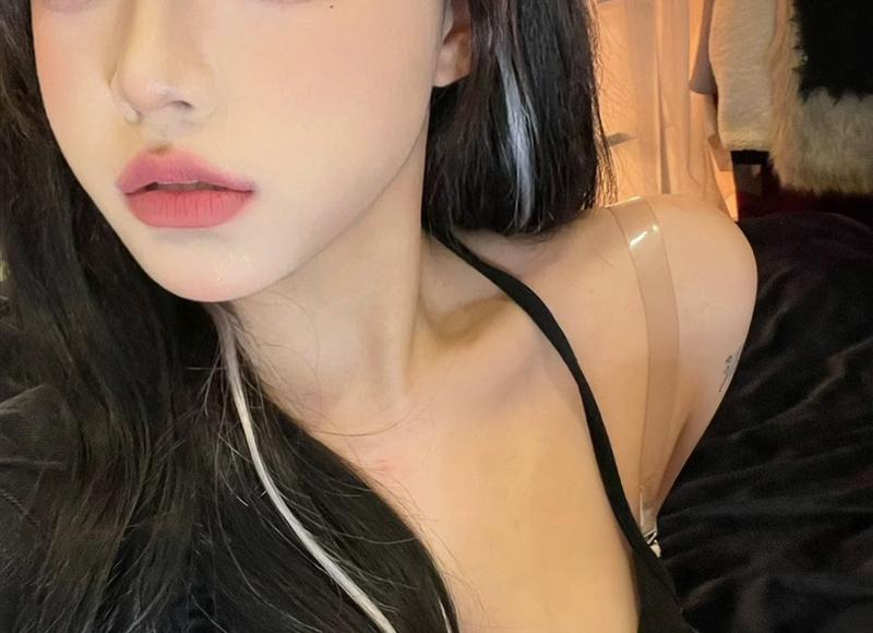 女孩子生气怎么哄女孩子 高情商哄女孩子开心的话