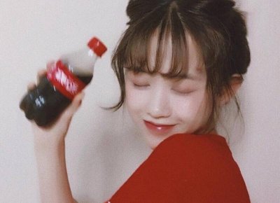 ​跟刚认识的女生聊天幽默话题(过年和女生聊天的100个有趣话题)