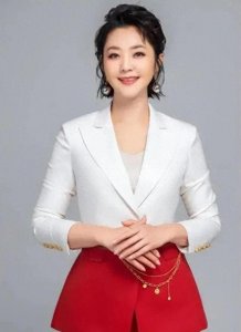 ​河北电视台知名美女主持人一览，风华正茂，巾帼不让须眉