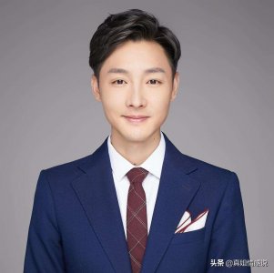 ​他央视主持18年，被希望之星踢出局，登上李国庆“男宠”名单