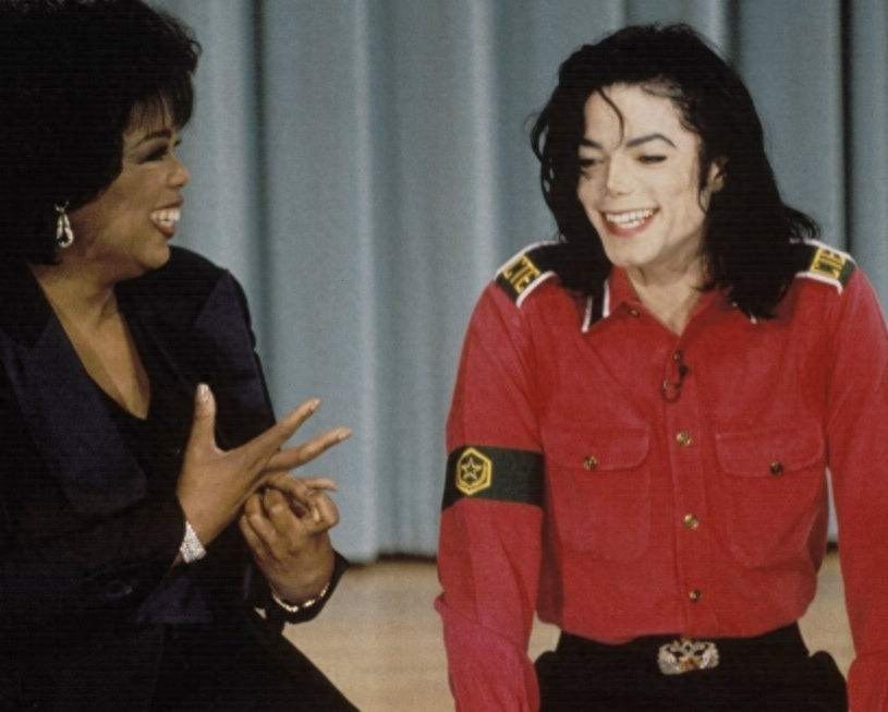 奥普拉·温弗瑞,美国著名的女脱口秀主持人,坎坷的成功经历