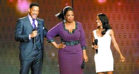 奥普拉·温弗瑞,美国著名的女脱口秀主持人,坎坷的成功经历