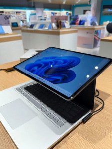 ​十大笔记本电脑推荐排行榜：2025年科技与生活的完美邂逅