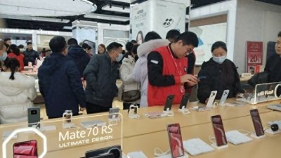 ​“手机国补”落地济南首日，优惠券15分钟被抢空！记者探访：数码卖场产品销量