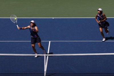 ​美网 | 张帅搭档斯托瑟 双打再进四强