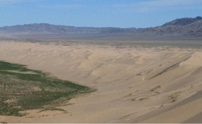 ​毛乌素：没有‘尊严’的沙漠，被中国人拿来种土豆，产出1万多斤