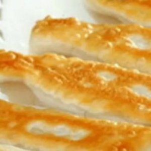 寒冷的冬日来一款“鸡蛋锅贴”