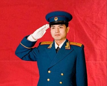 1955年授衔时校官发放军礼服,少校和中校差一点与军礼服失之交臂