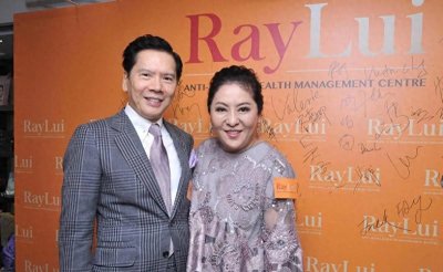 向华强:叱咤娱乐圈黑白两道,年收入1300亿