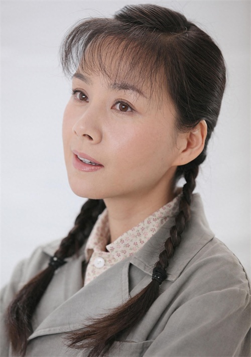 内地著名女演员何琳