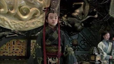 从董卓废帝到曹操挟天子:东汉未年的权臣斗争