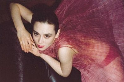 世界顶级超模周天娜:遭两个情人抛弃,公开承认身患艾滋