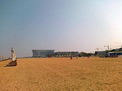 放松心灵亲近自然 东疆湾沙滩景区