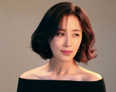 文贞熙:拒绝“潜规则”被封杀,凭一角拿下影后,新剧搭档郑秀晶