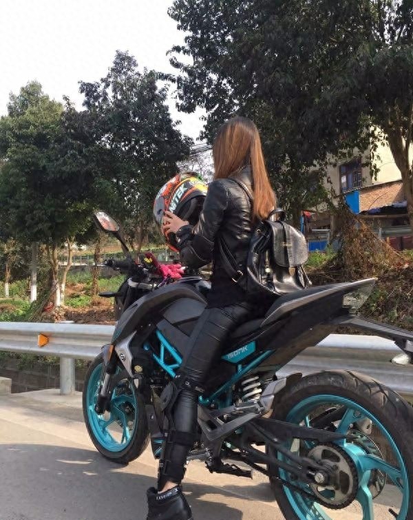 春风150NK,女孩最喜欢的万元级街车