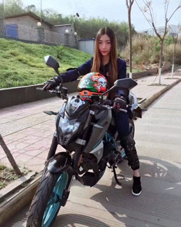 春风150NK,女孩最喜欢的万元级街车