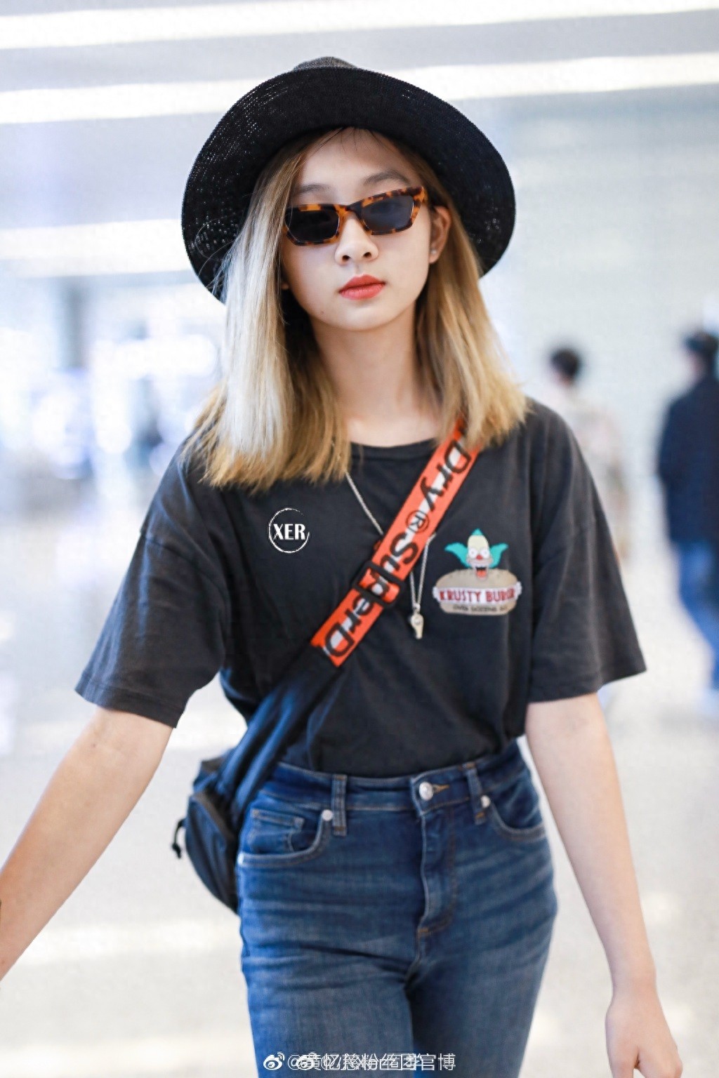 黄磊女儿黄忆慈被同学爆料:本人没照片漂亮,每天郁郁寡欢