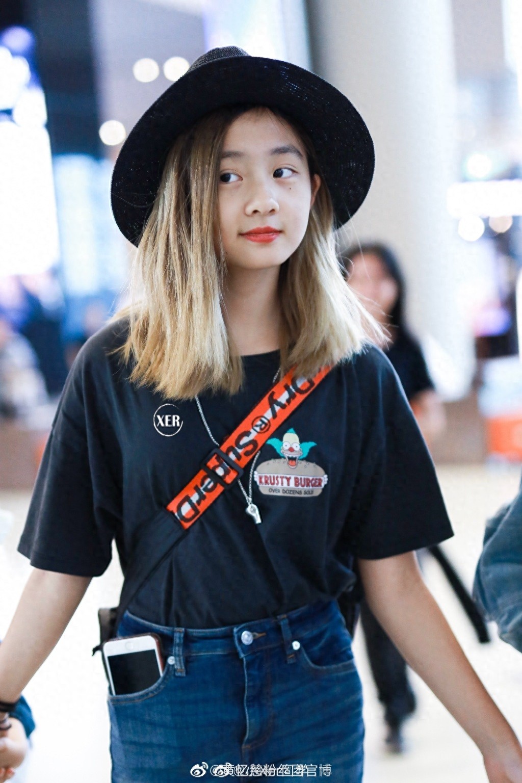 黄磊女儿黄忆慈被同学爆料:本人没照片漂亮,每天郁郁寡欢