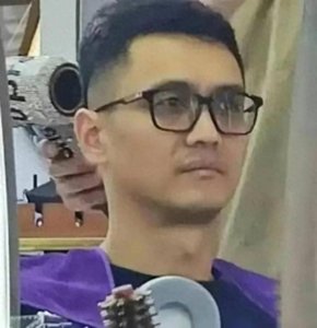 王宝强前经纪人宋喆出狱后首次露面 面容沧桑显着老态