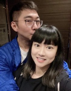 陈数老公与妹妹引热议,陈数旧照又被扒,网友:就属她整容最成功