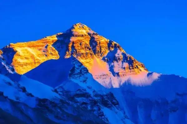 世界上的山最高（世界最高的山是哪个山）(图1)