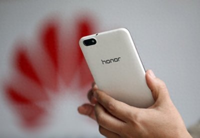 ​华为手机和荣耀手机到底哪个更好？我来告诉你都不愿说的真相