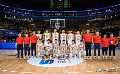 ​中国男篮变天，郭士强公开归化标准，4大外援符合，杨鸣一针见血