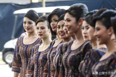 新加坡经济超越山西省,全国560万人,普通人一月工资多少钱?