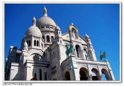 巴黎——被誉为“花都、光之城、浪漫之都、时尚之都、美食之都”