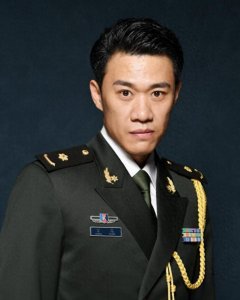 他有孝心,演技好,出道21年低调不炒作,竟不知亲姑是著名演员!