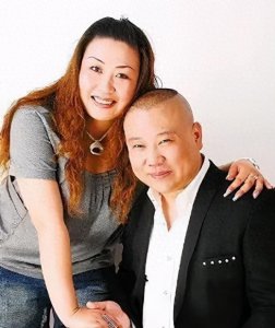 王惠:14岁红遍天津,嫁给二婚的郭德纲,成了贤妻良母