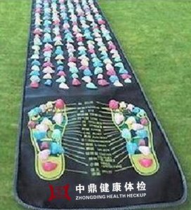 怎么玩跳舞毯,初学者玩跳舞毯怎么玩,选什么样的歌好,怎么调节跳舞毯脚步的节