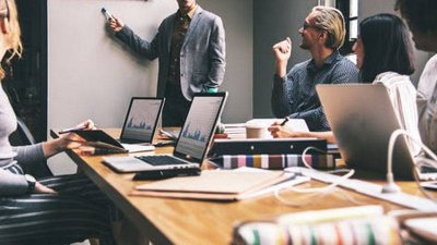 跟优秀的人在一起感悟的句子图片 与优秀的人在一起的句子