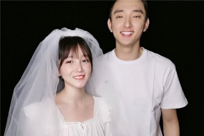 陈小纭屡上热搜,前男友于小彤也是个狠角色,三段感情都是姐弟恋