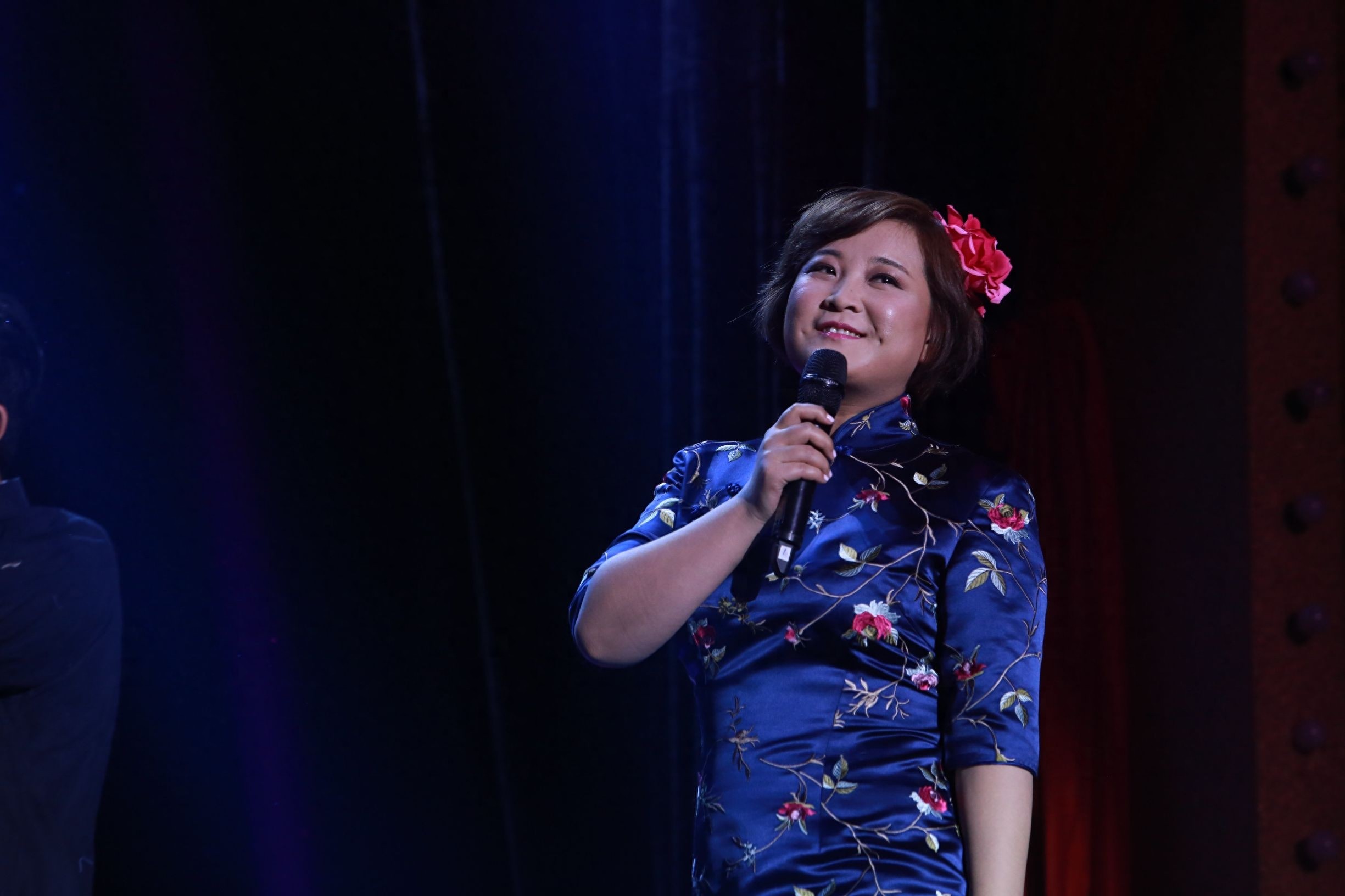 欢乐喜剧人最后盛典,沈腾下海和岳云鹏说相声,遭强吻(高清)