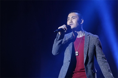 欢乐喜剧人最后盛典,沈腾下海和岳云鹏说相声,遭强吻(高清)