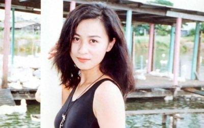 刘嘉玲彻底崩溃!结婚17年无子,当年被绑架事件大曝光.....