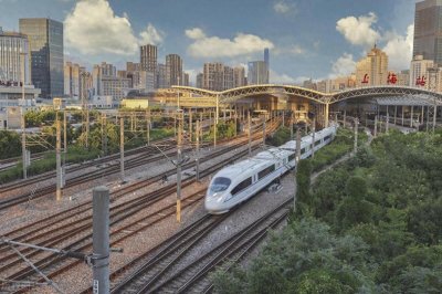 推荐5所铁路类职业院校,分数不高、就业好,毕业生特吃香