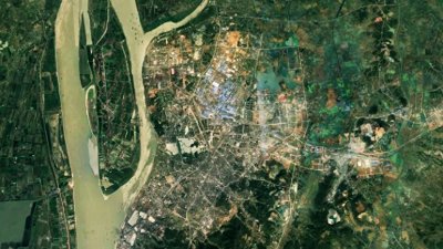 ​卫星上看安徽铜陵：因铜而兴的沿江城市，市区外有一个江心洲